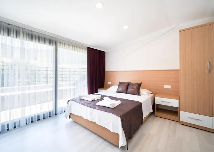 فيلة Turk فتحية